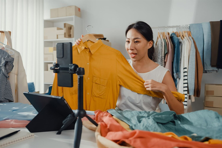 LATEST SHOPPING TRENDS IN 2023
