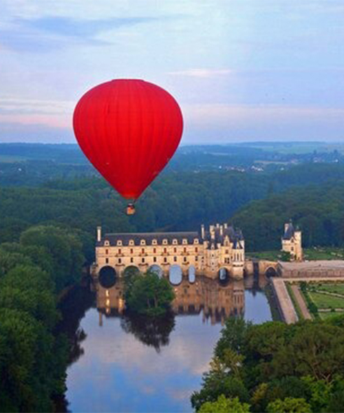 2) Week-end Châteaux de la Loire en montgolfière
