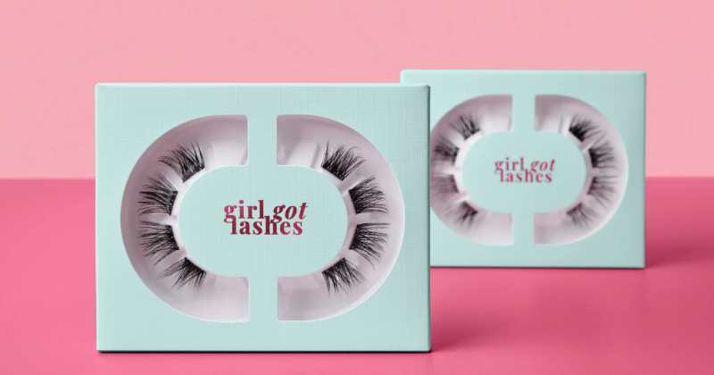 GirlGotLashes Blinzeln Sie mutig, strahlen Sie heller